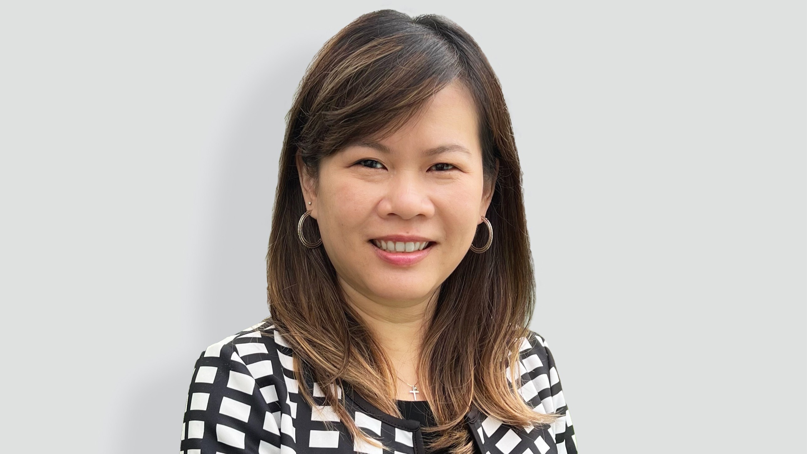 Evelyn Lee