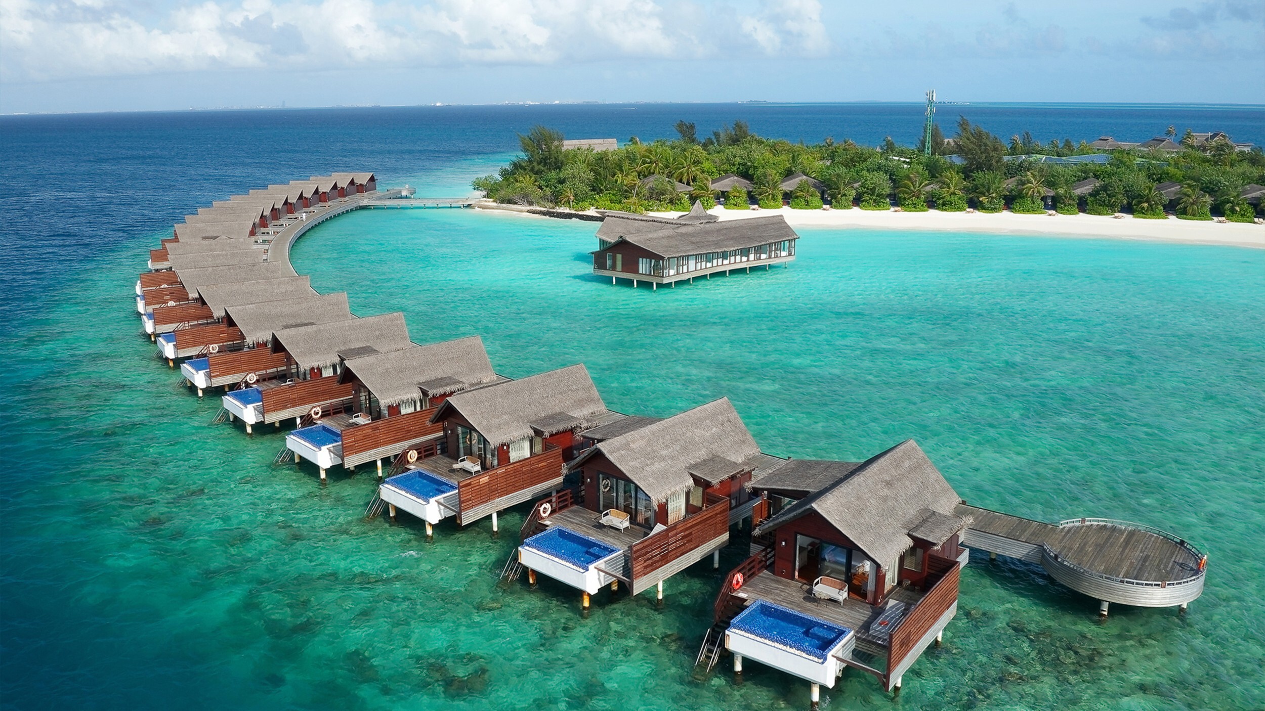 Maldivian resort partners with Infinite Luxury Group for Mainland China comms